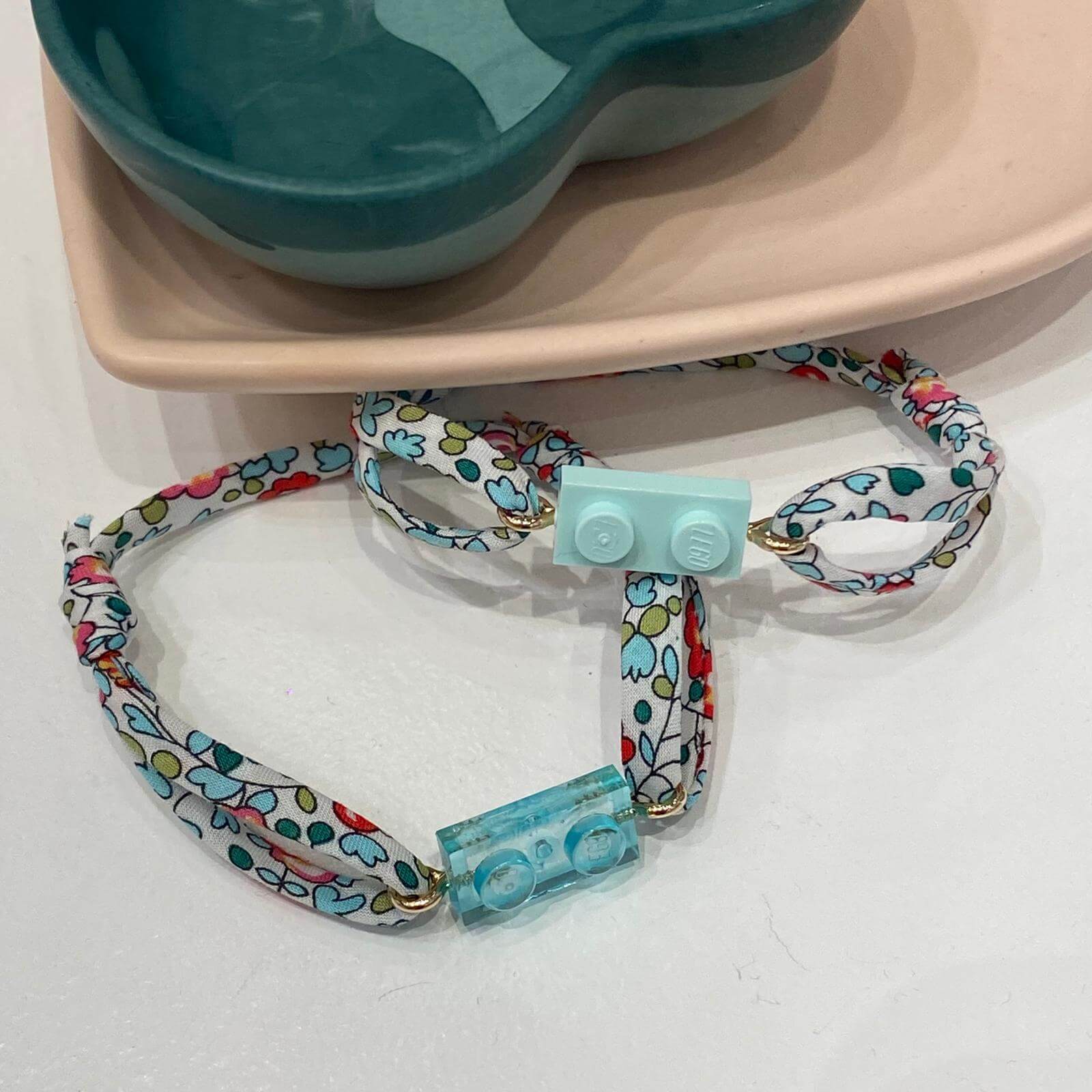 Bracelets cordon Liberty Eloïse avec brique de Lego®