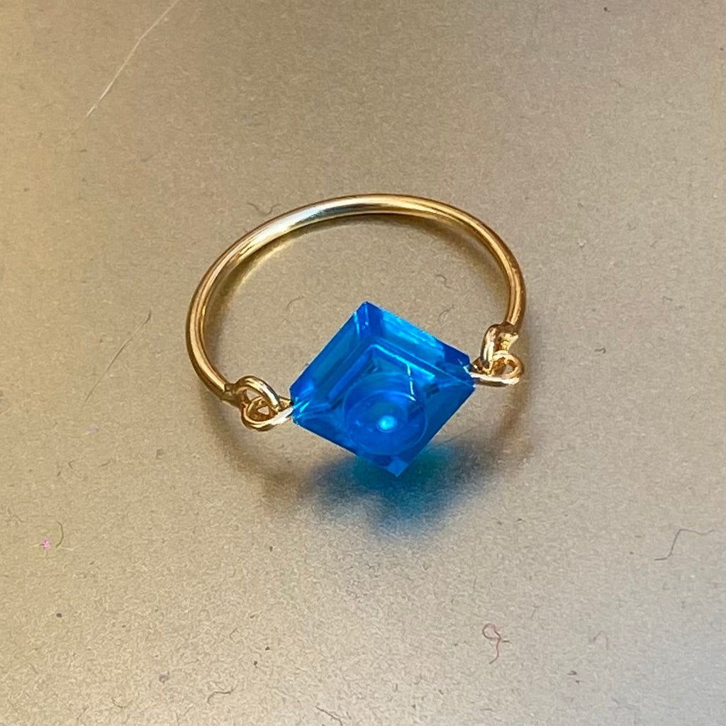 Bague dorée fine - Les Joueuses