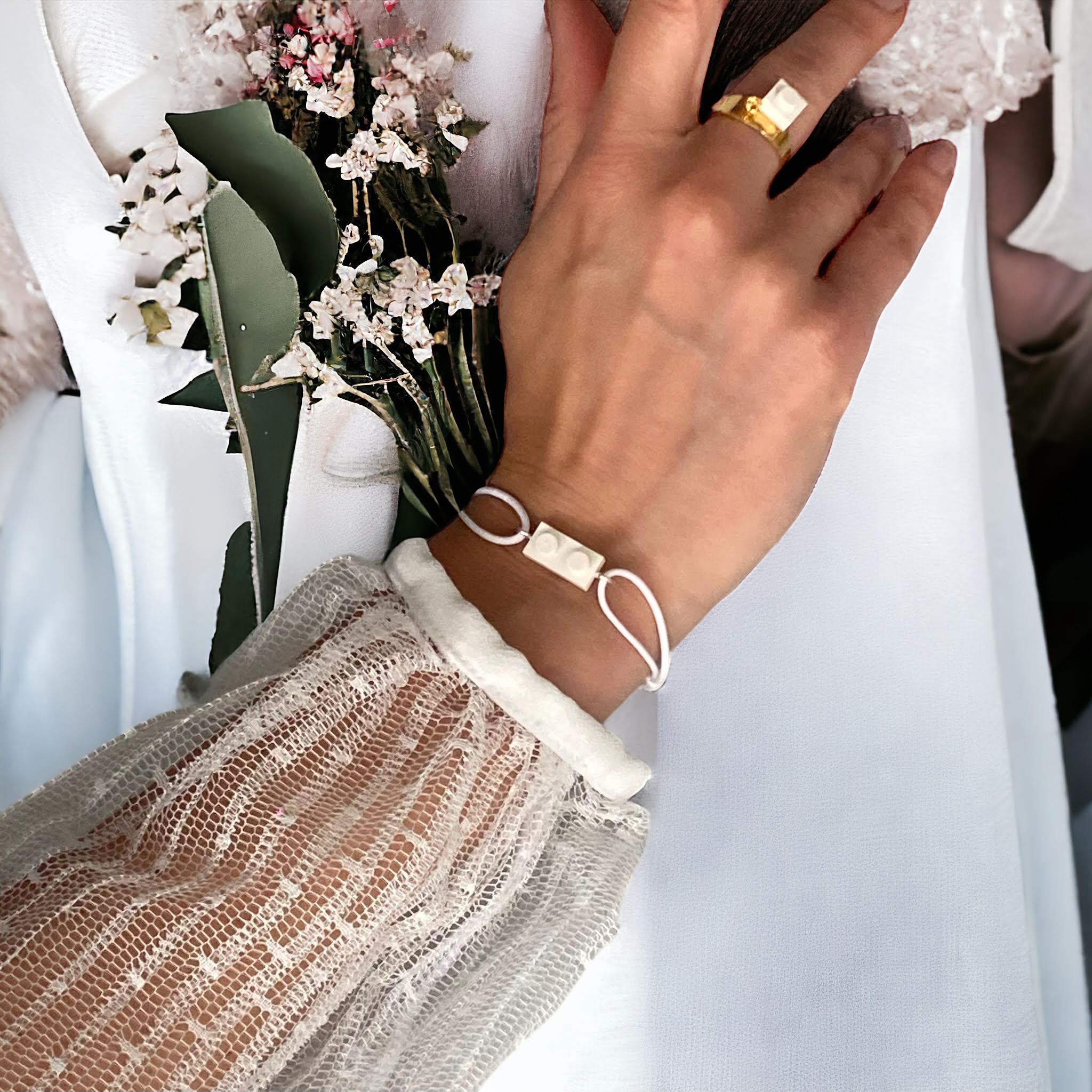 Bracelet d'amitié avec une brique Lego et cordon coton ajustable