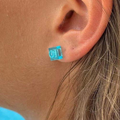 Fleas with a square Lego brick