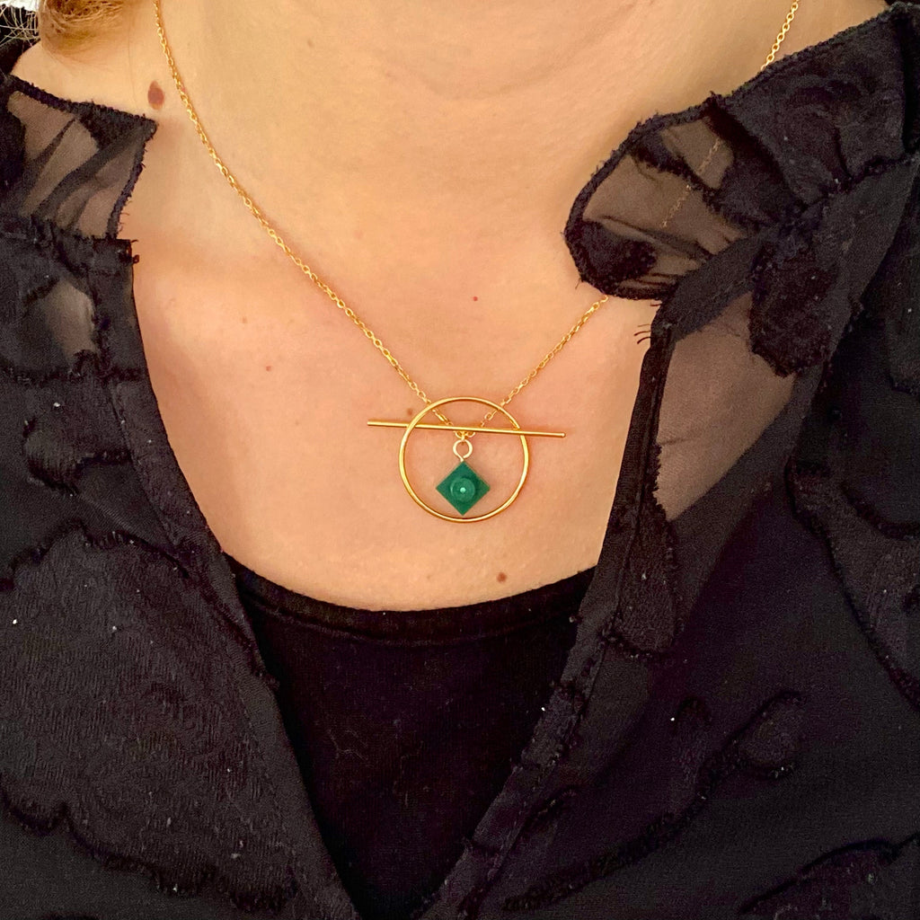 Geometric necklace with a Lego brick - Les Astucieuses