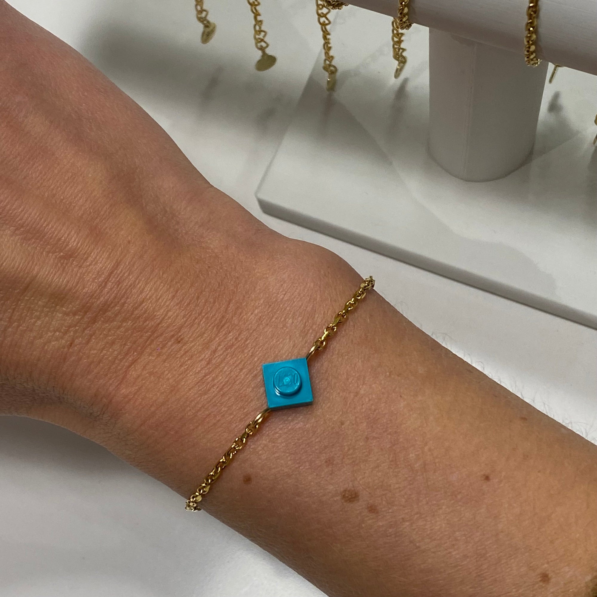 Bracelet avec chaîne fine dorée - Les Hypnotiseuses