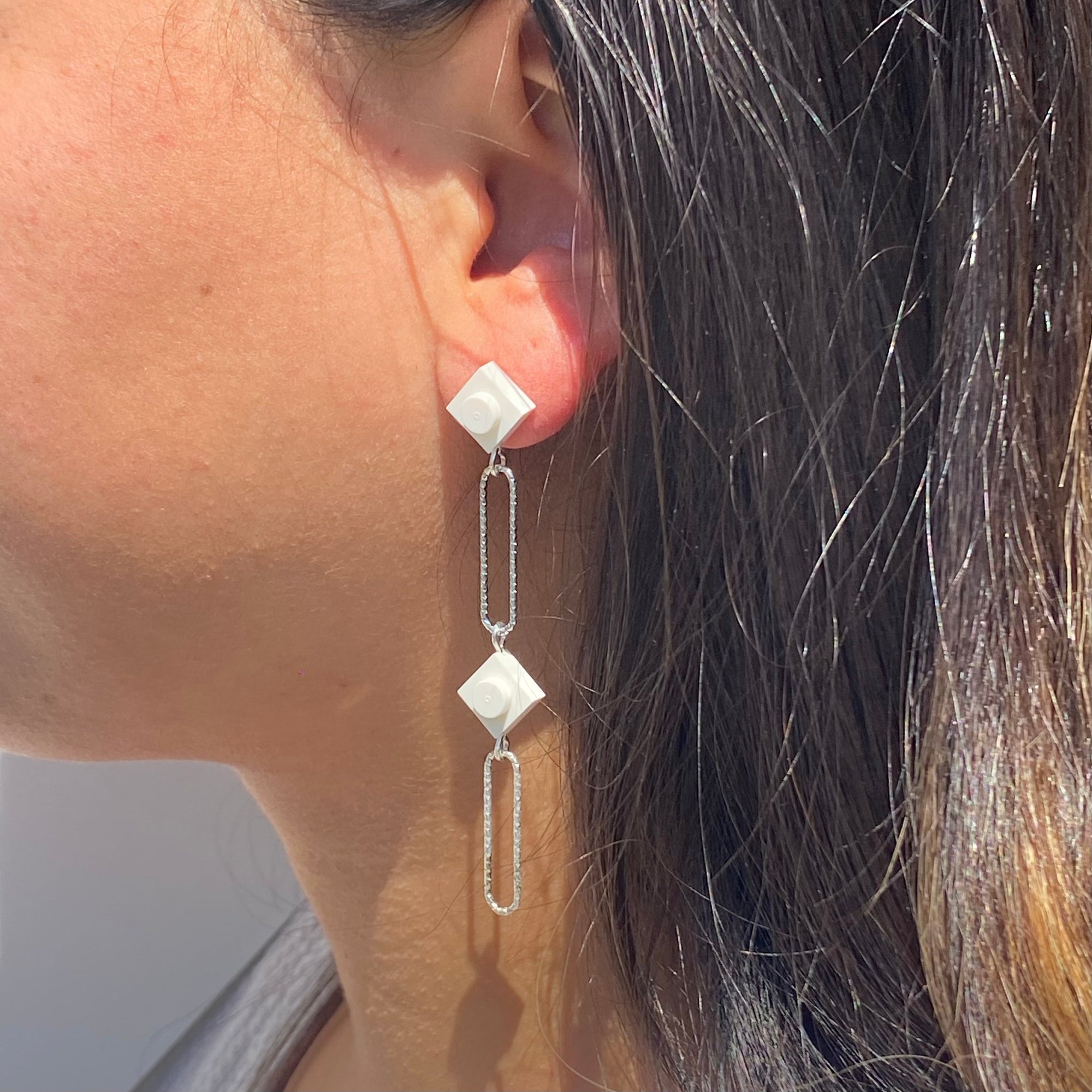 Boucles d'oreilles longues argentées - Les Voltigeuses