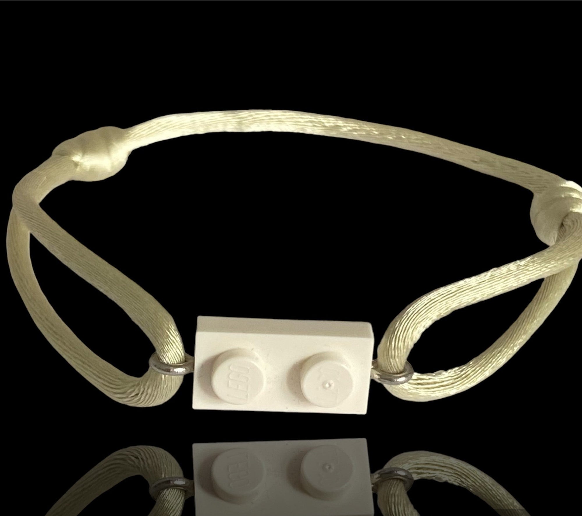 Bracelet avec cordon soyeux ajustable - Essenti'elles