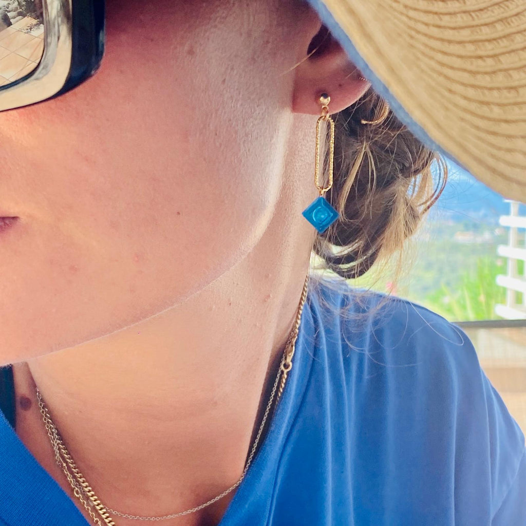 Hammered effect gold earrings - Les Danseuses