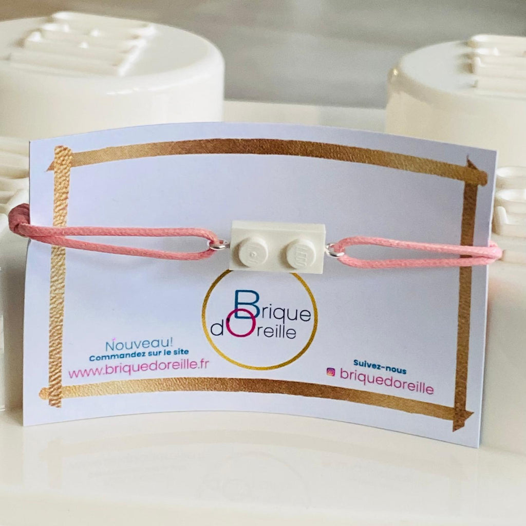 Bracelet avec une brique Lego et cordon coton ajustable