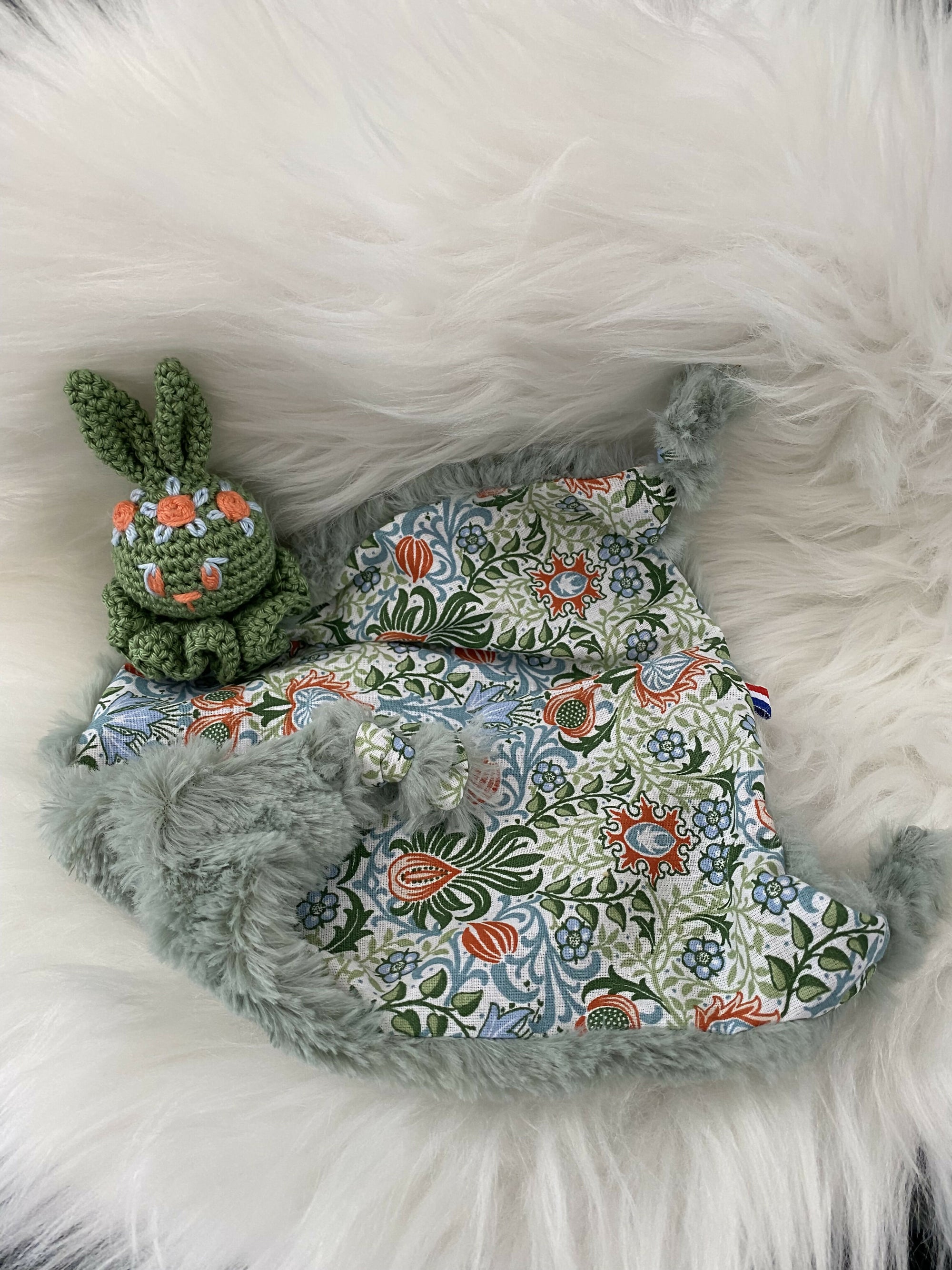 LAPIN VERT SAUMON