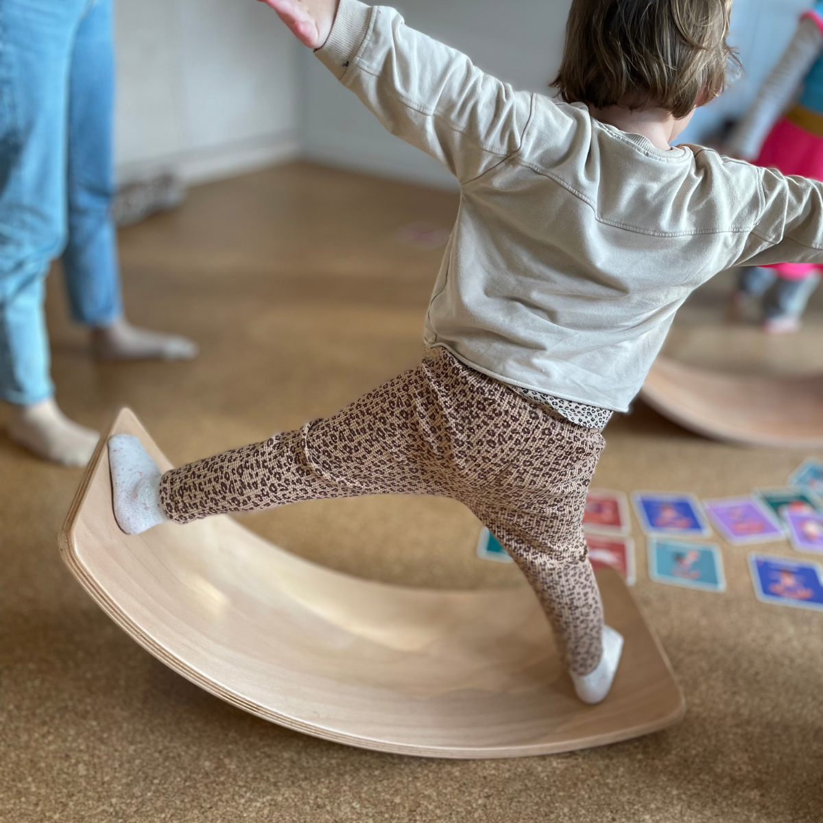 Planche d'équilibre + 10 Cartes de Yoga