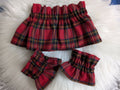 DETACHABLE COLLAR AND 2 RED TARTAN CUFFS