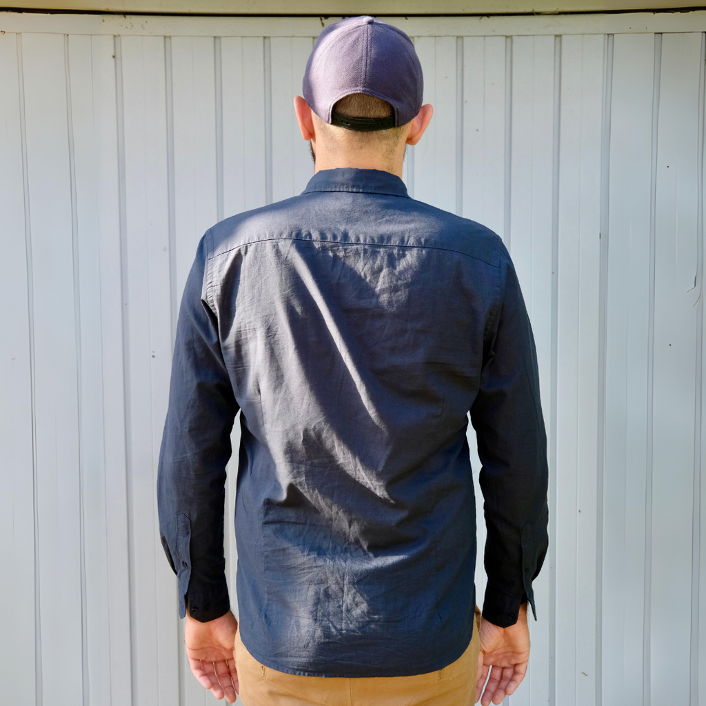 La chemise légère mixte en coton bio