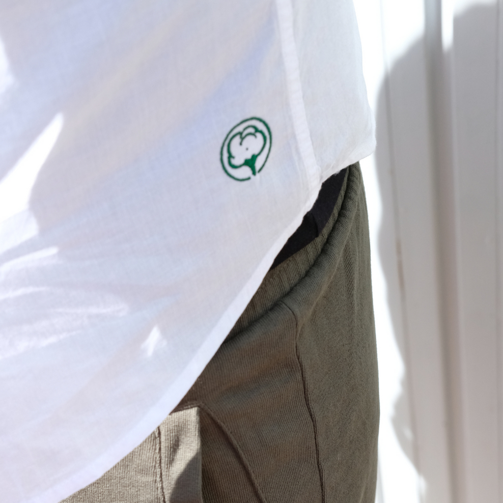 La chemise légère mixte en coton bio