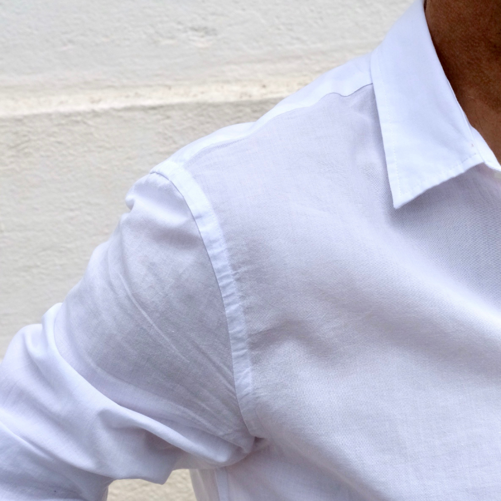 La chemise légère mixte en coton bio