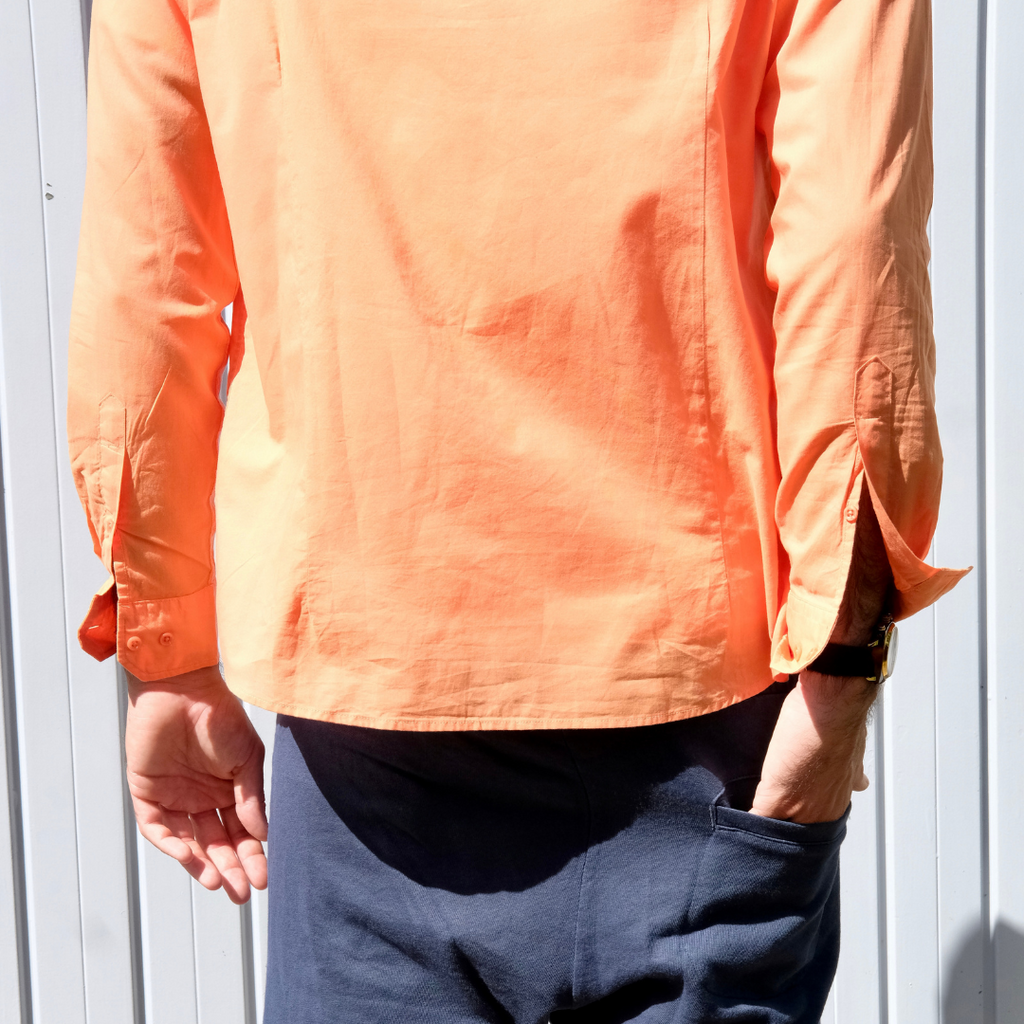 La chemise légère mixte en coton bio