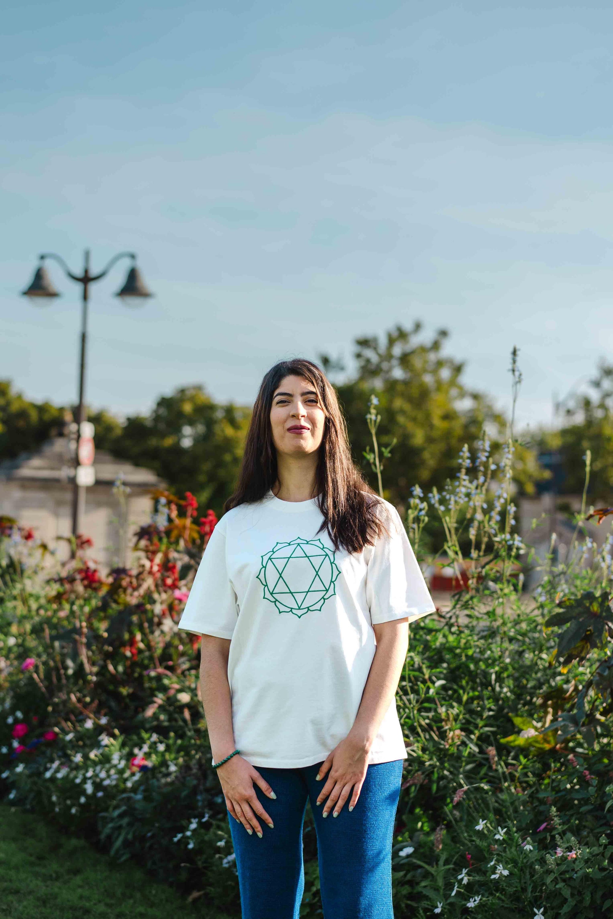 Tee-shirt Unisex Chakra du Coeur en Coton Bio - Divine Harmonie