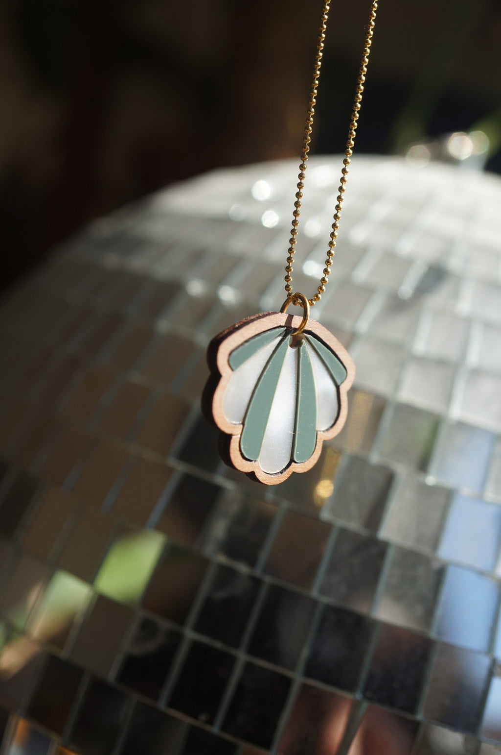 Collier coquillage vert et nacre - Gaya