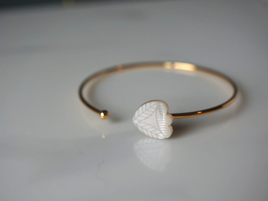 Bracelet femme jonc en plexiglas blanc irisé ~ Sarü ~