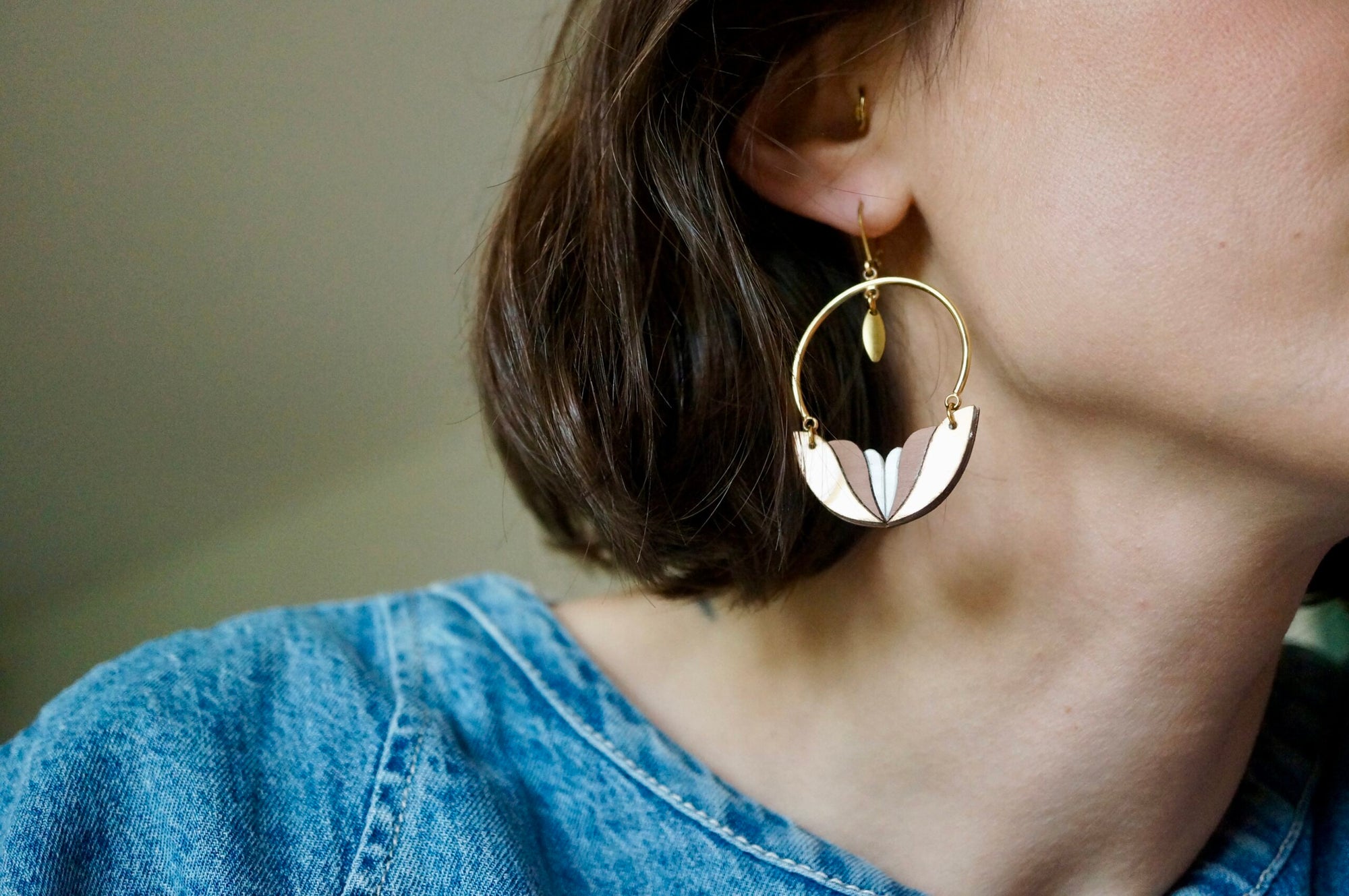 Boucles d'oreilles "Mila" en plexiglas vert