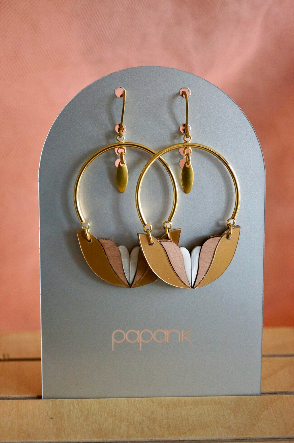 Boucles d'oreilles "Mila" en plexiglas or