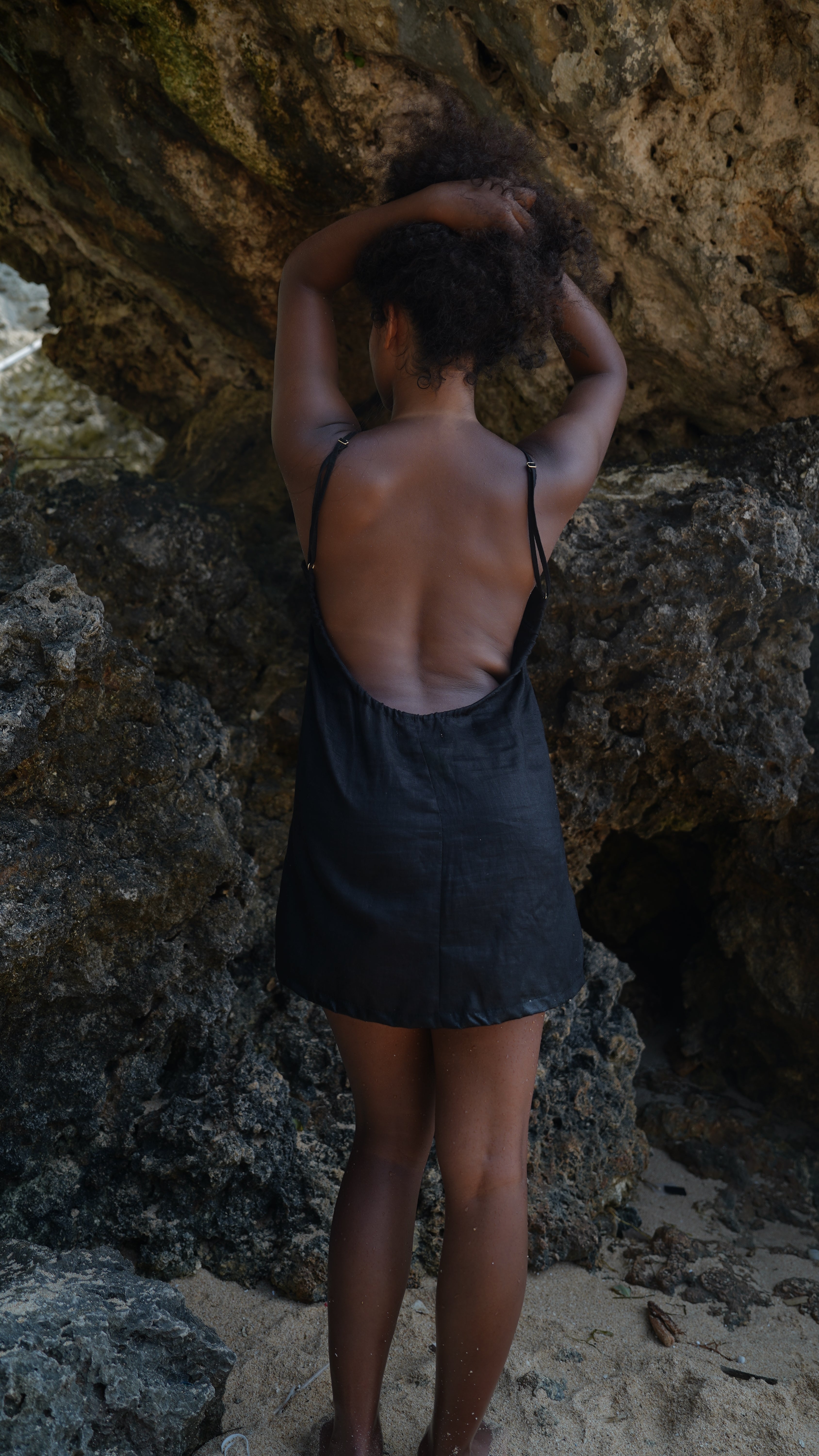 BLACK HALTER DRESS ~ HITAM