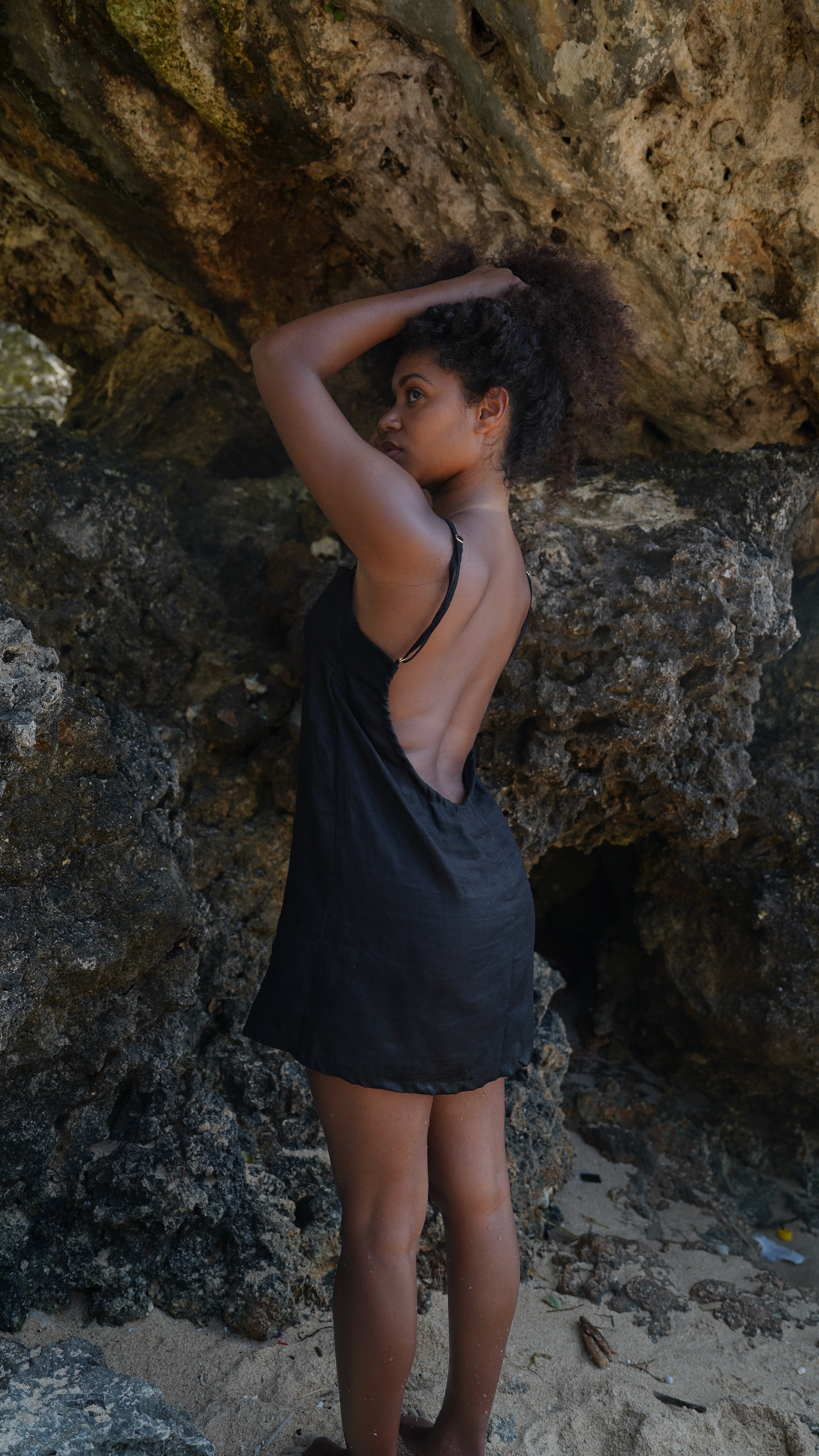 BLACK HALTER DRESS ~ HITAM