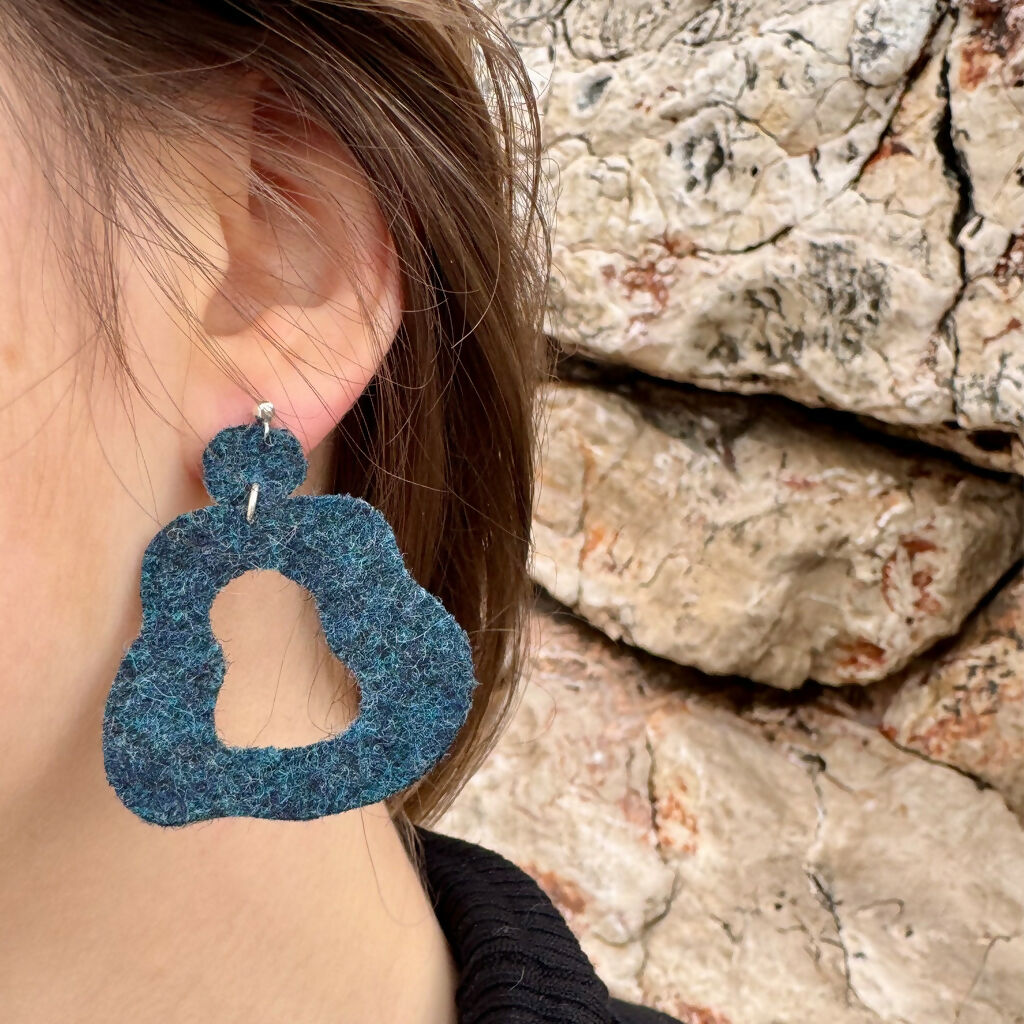 BOUCLES ONDINE BLEU F PORTE 1
