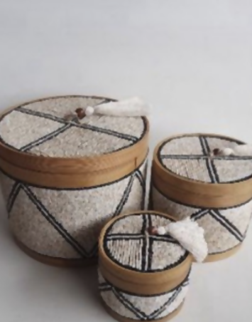 BROWN BEADED ROUND BOX