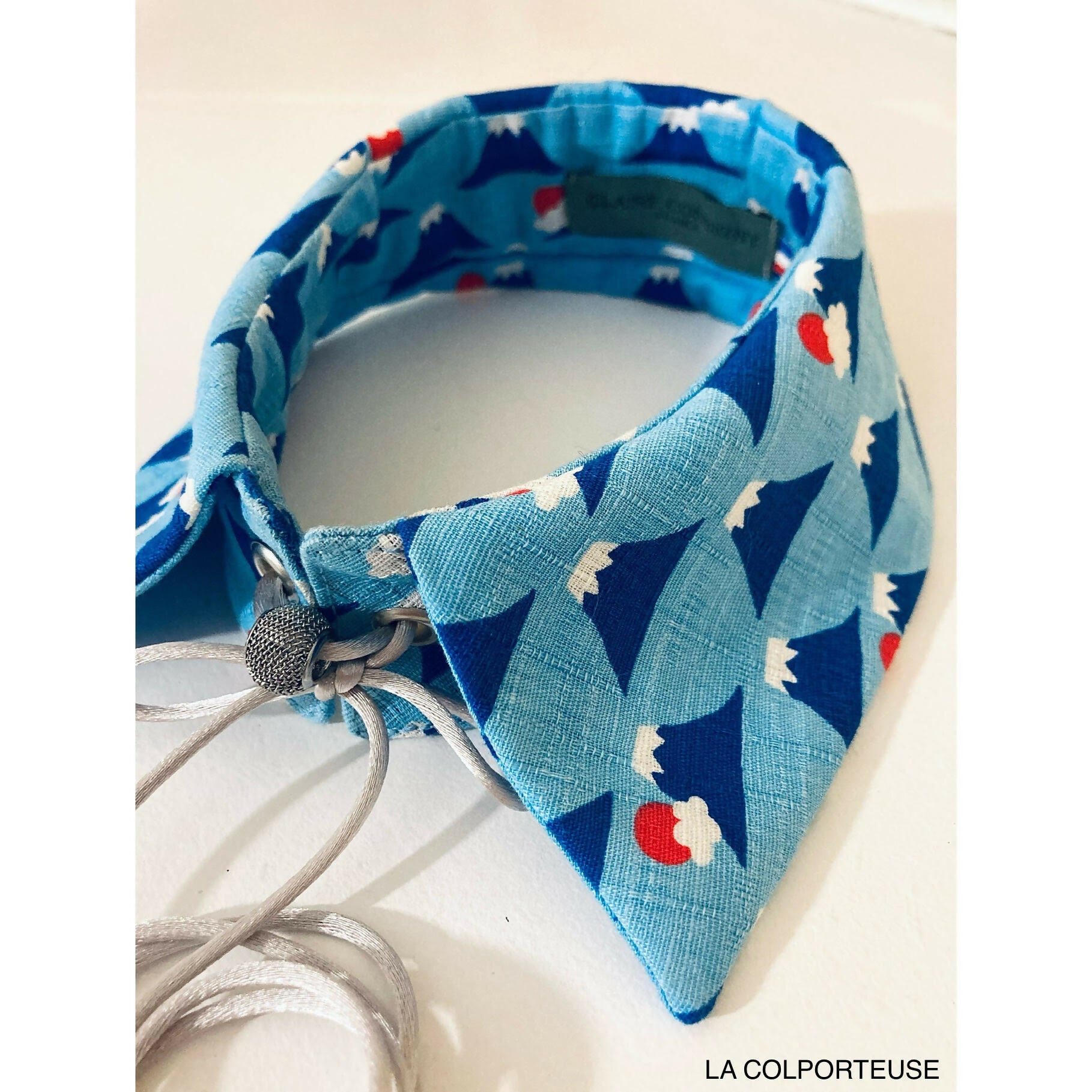 Col mont fuji bleu