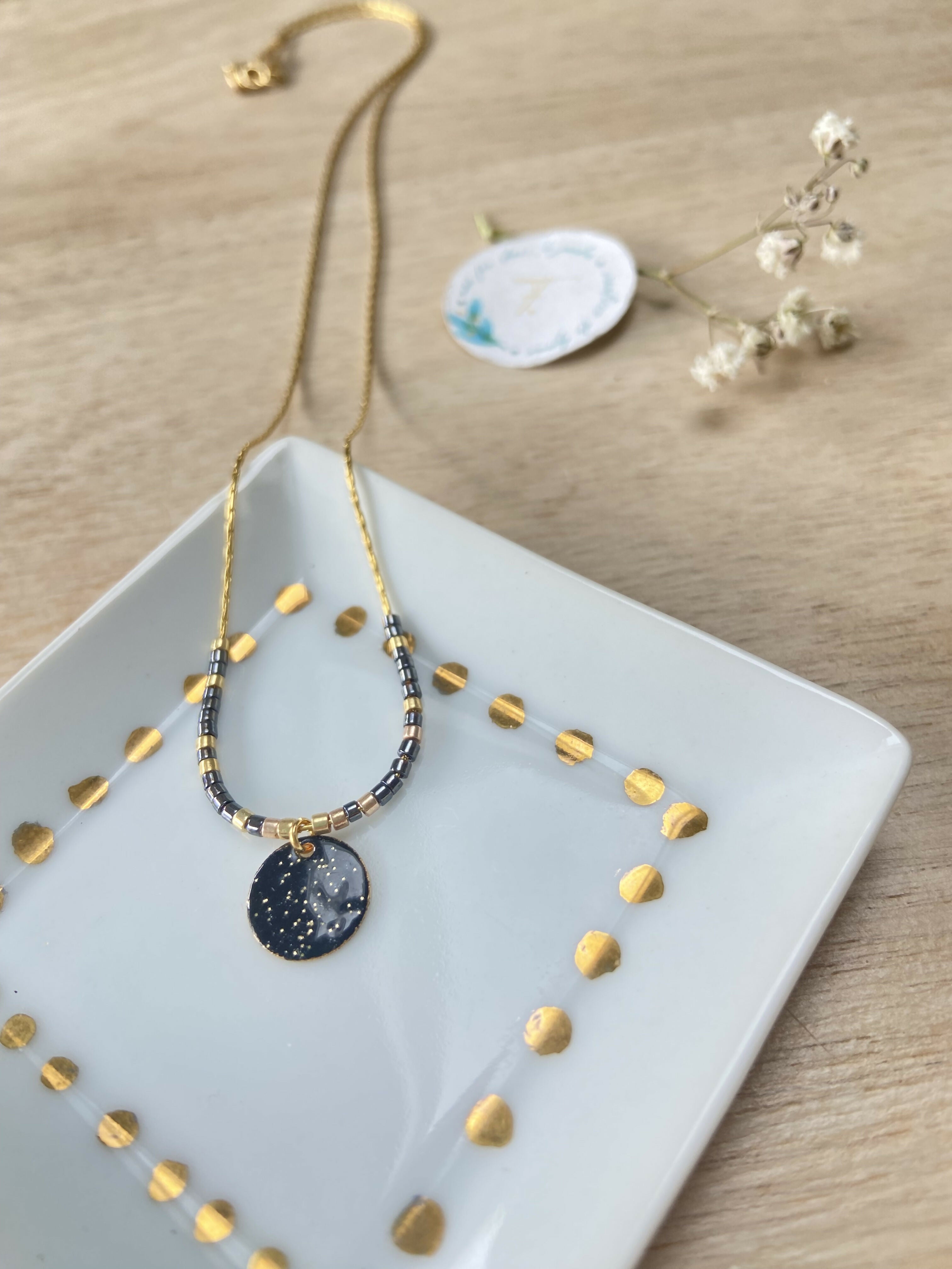 Gilt IRIS necklace