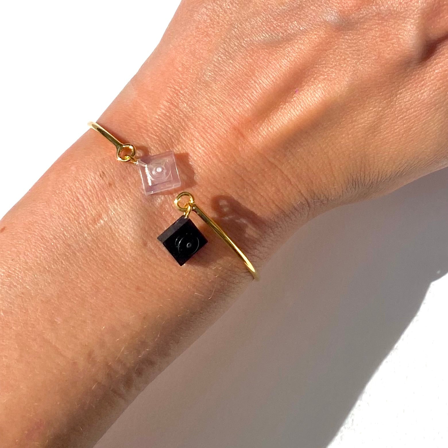 Bracelet jonc ouvert doré - Les Rockeuses