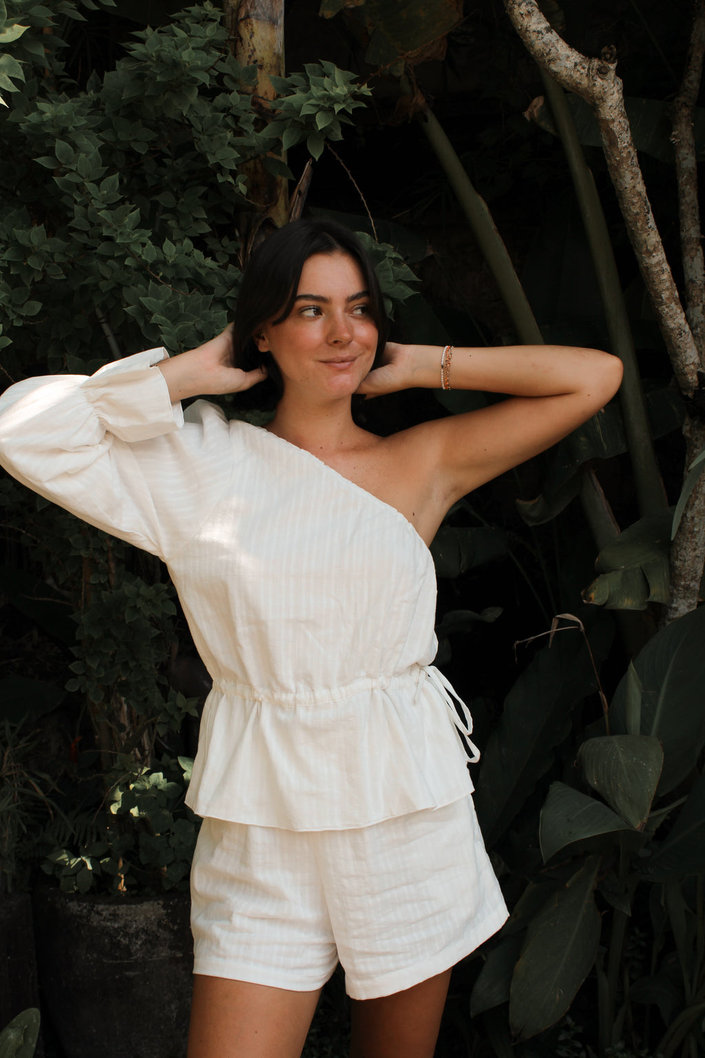 TOP ONE SHOULDER BLANC ~ SINAR