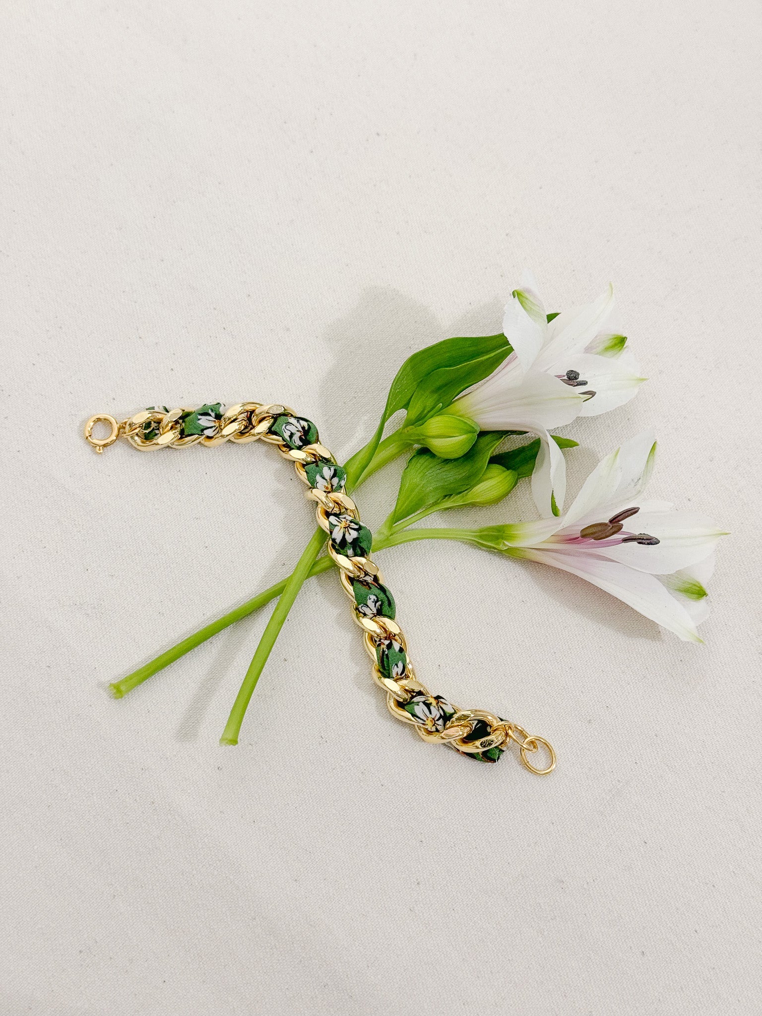Bracelet Mailles Upcyclé 'March Green'