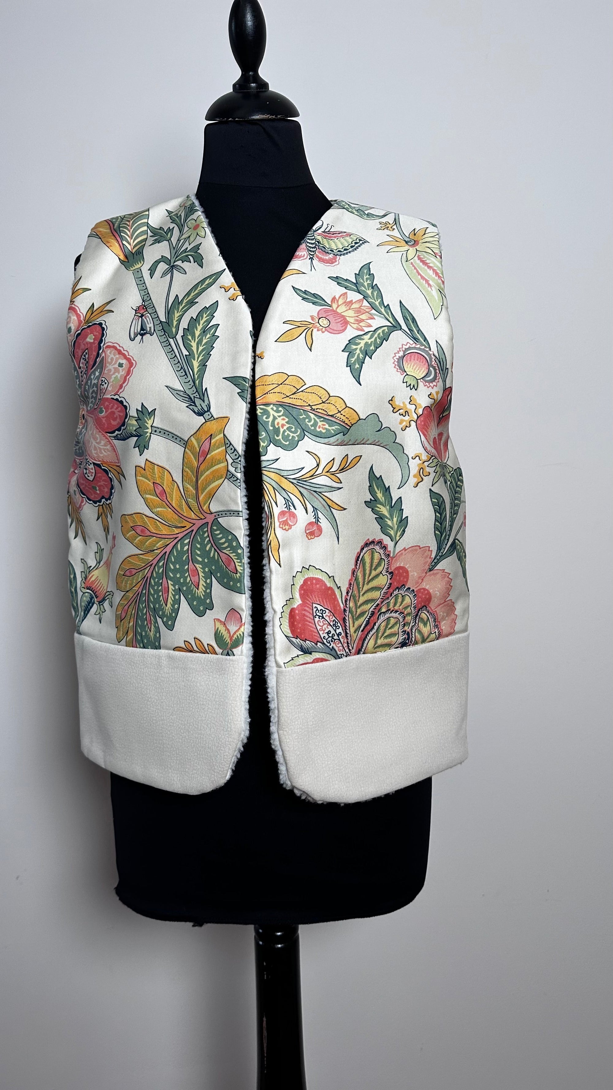 Gilet de Berger taille M beige fleurs