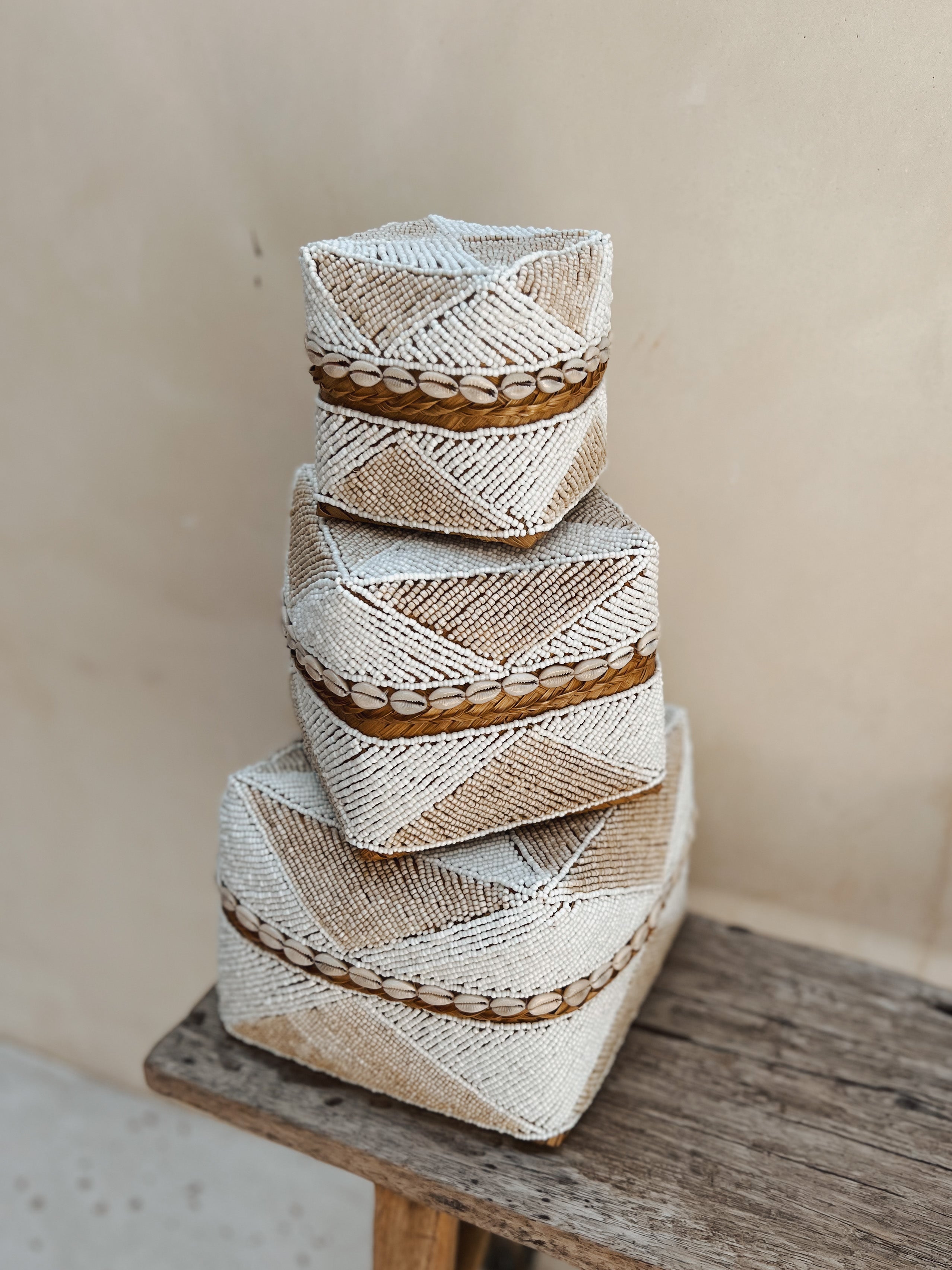 BEADED BEIGE OFFERING BOX