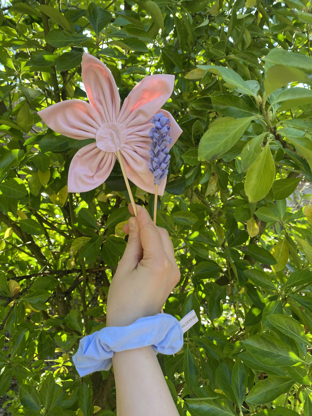 Upcycled Scrunchie - Passiflora