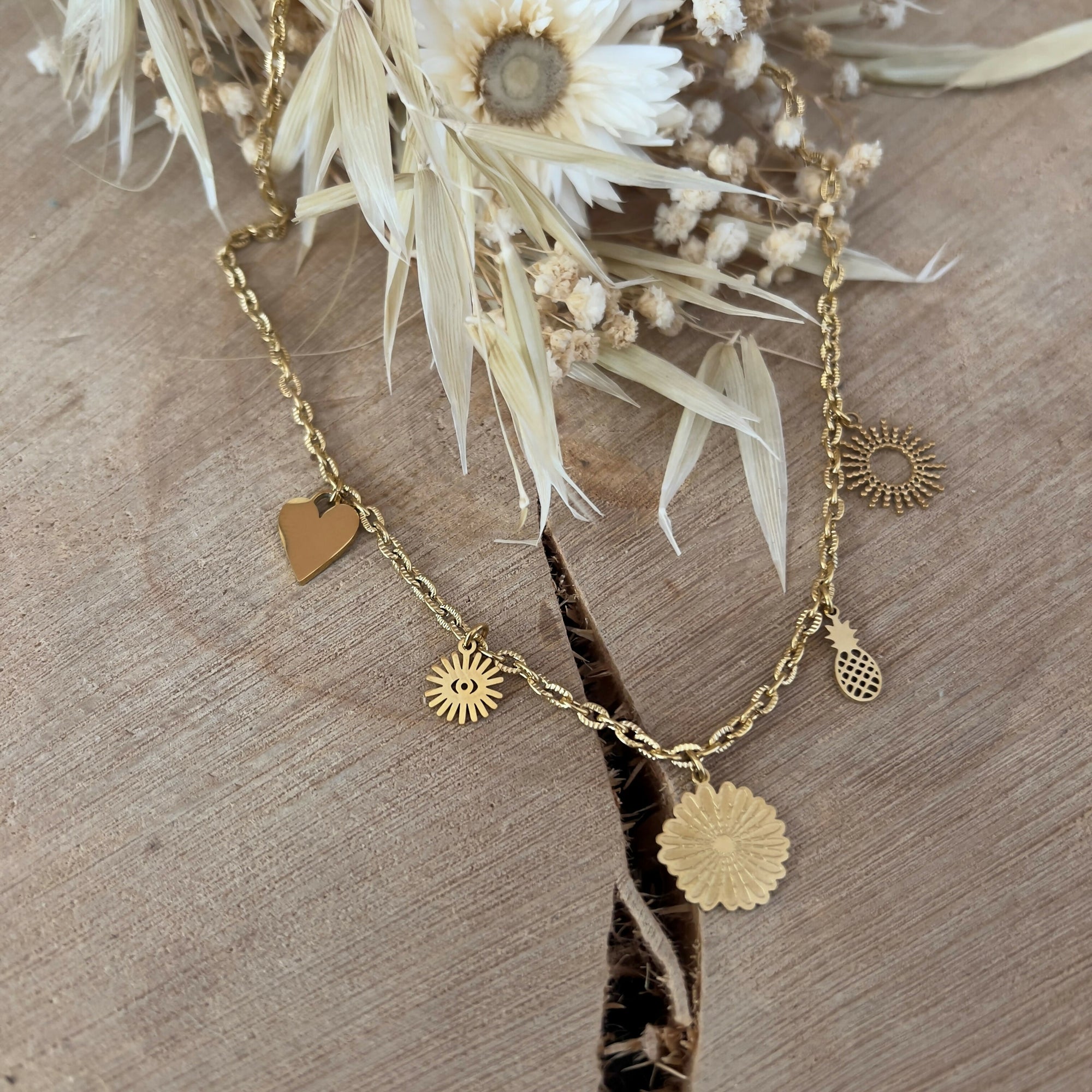 collier multi pampilles