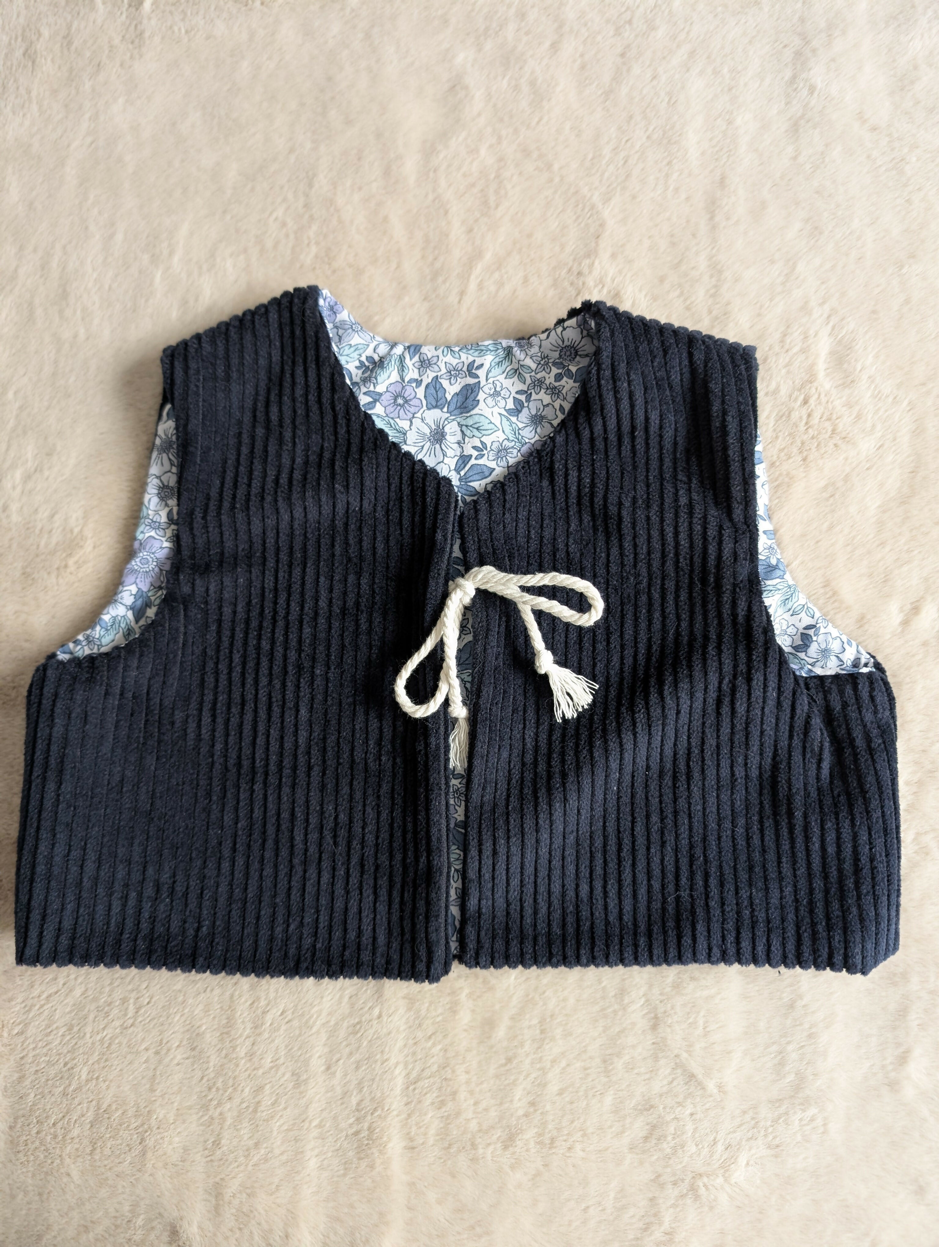 SHEEP SKIN VEST Floral velvet 9-12 months