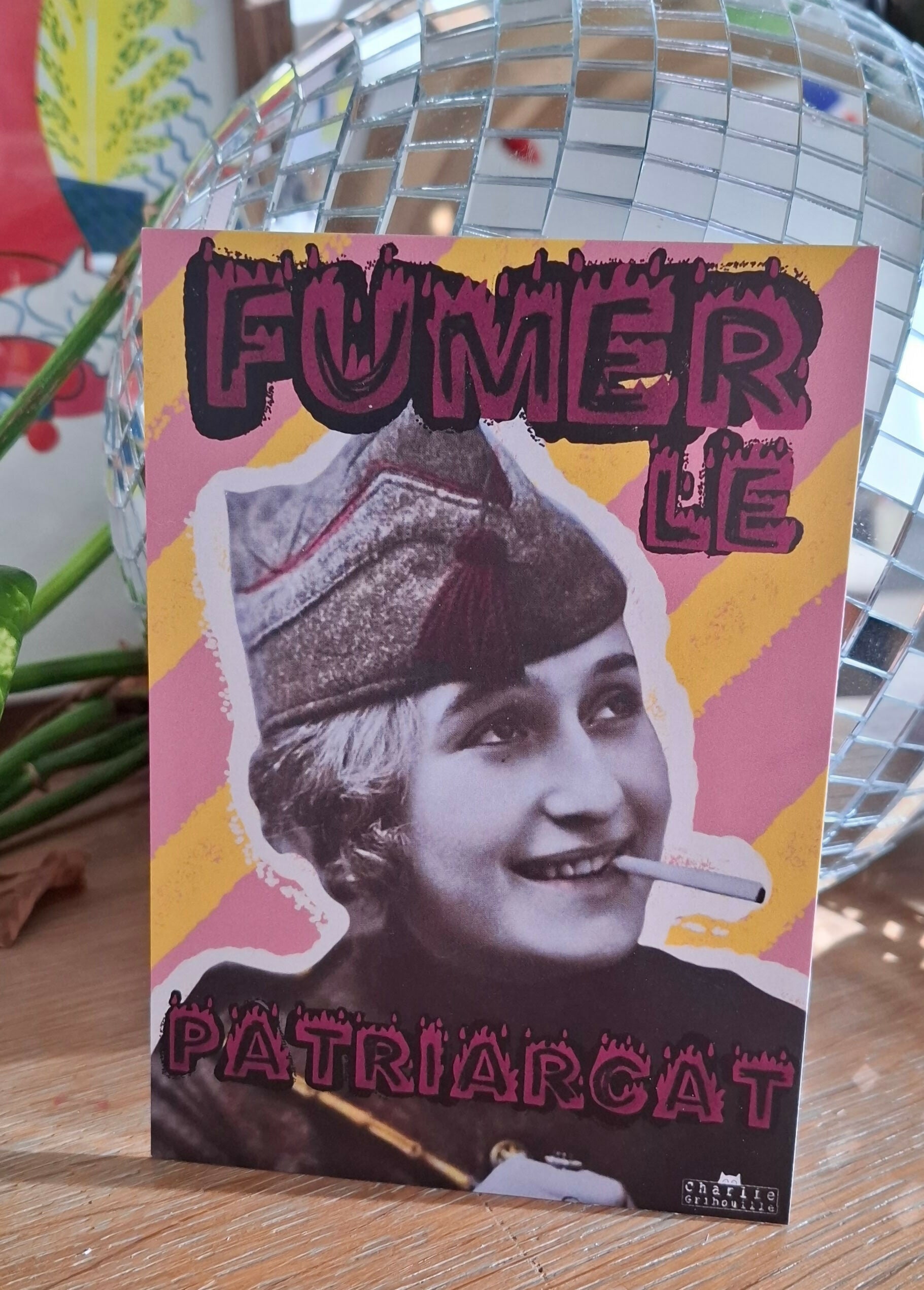 Carte postale Fumer le patriarcat