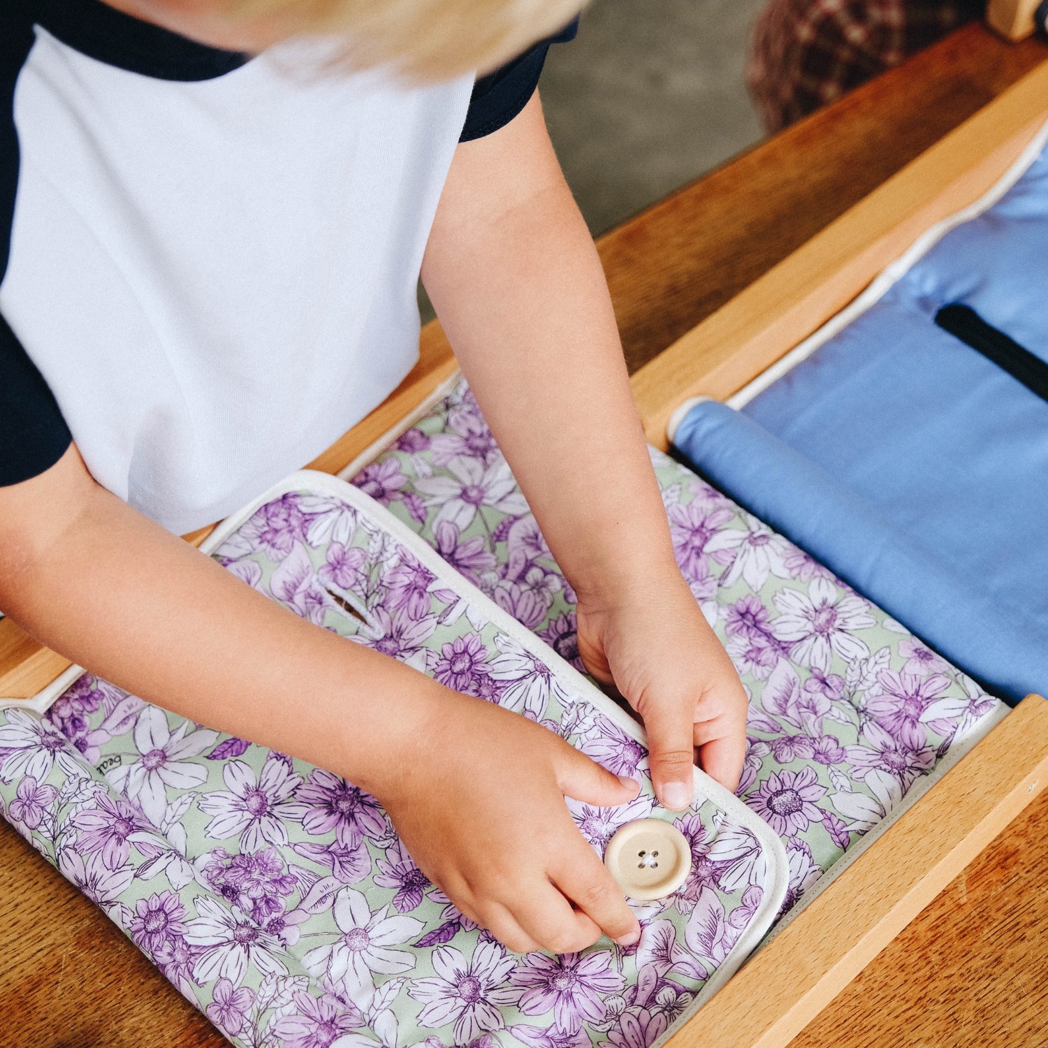 Cadres d'habillage Montessori Upcyclés