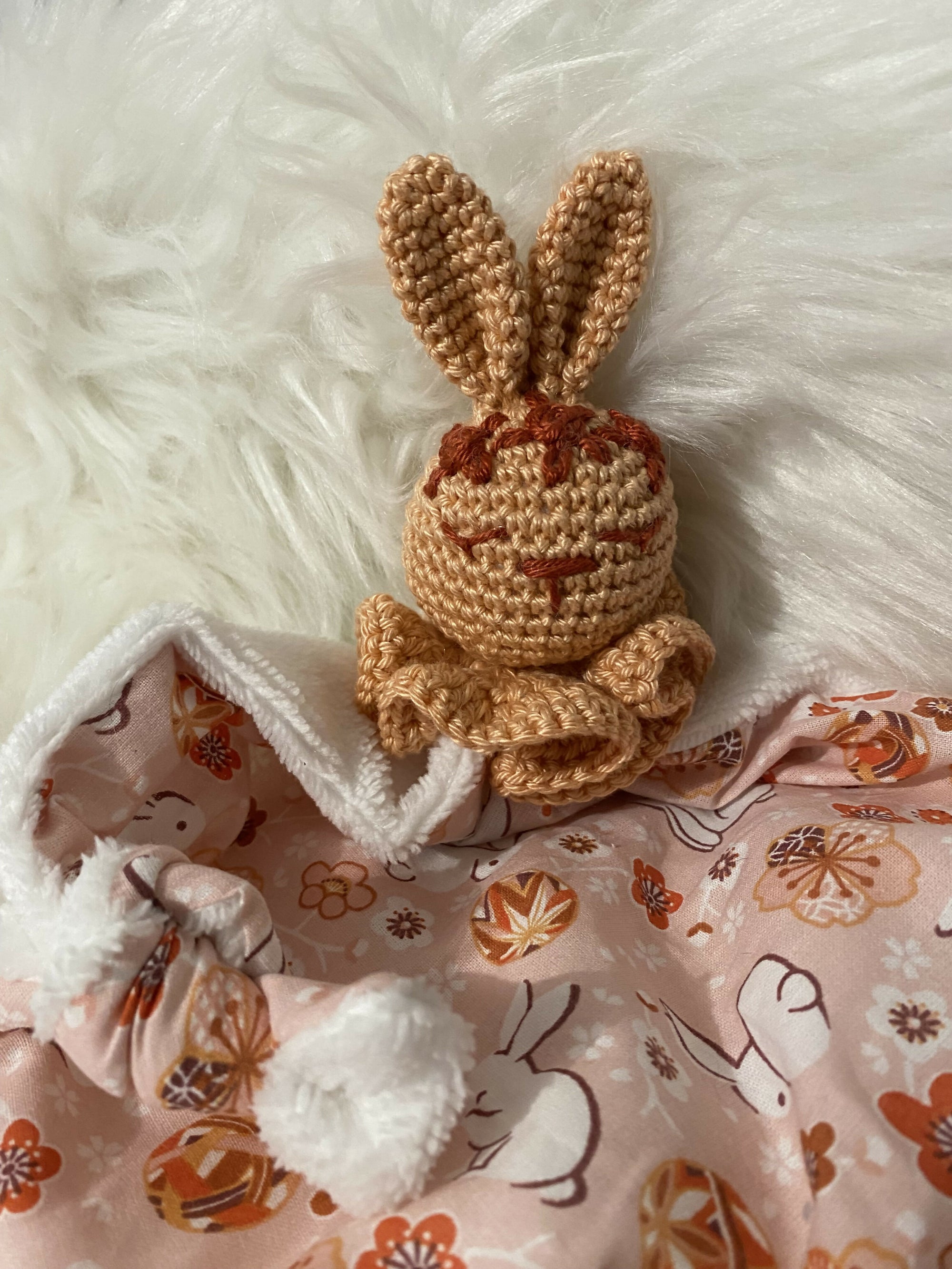 DOUDOU LAPIN ROSE ET BLANC 1
