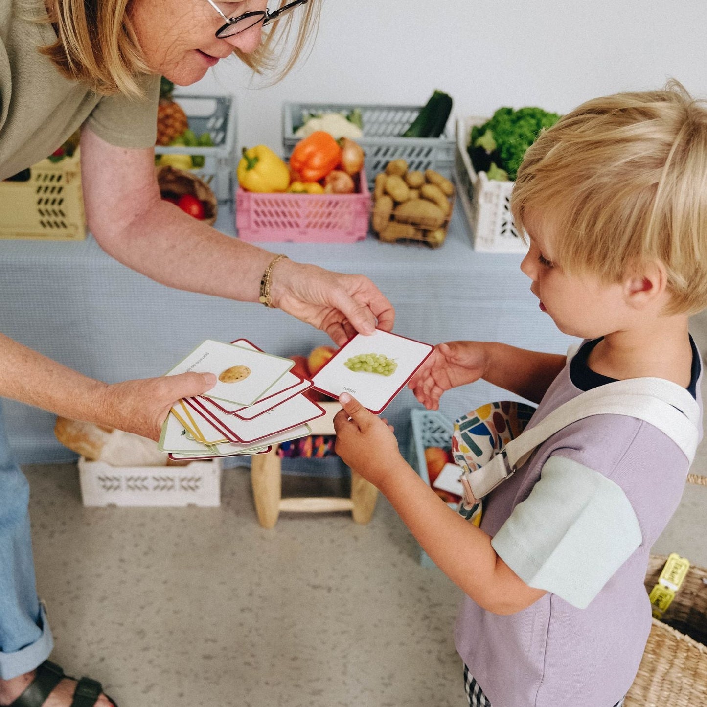 Giga Mondy, cartes de nomenclature Montessori