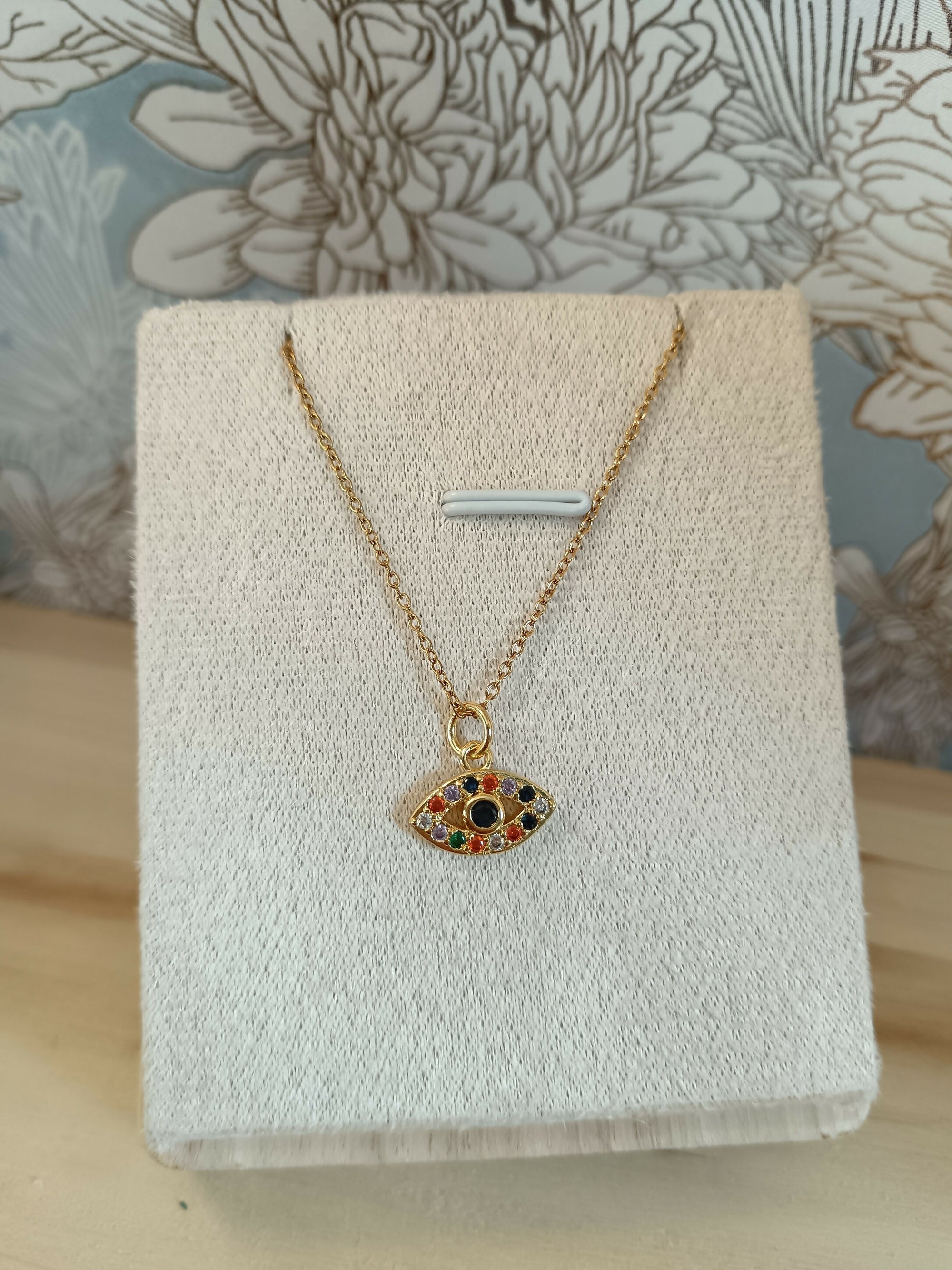 collier Mira