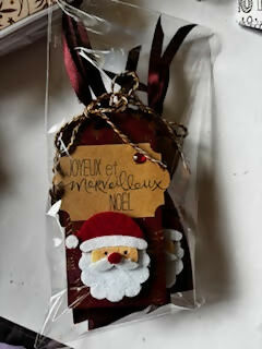 Etiquettes cadeaux Père Noël feutrine