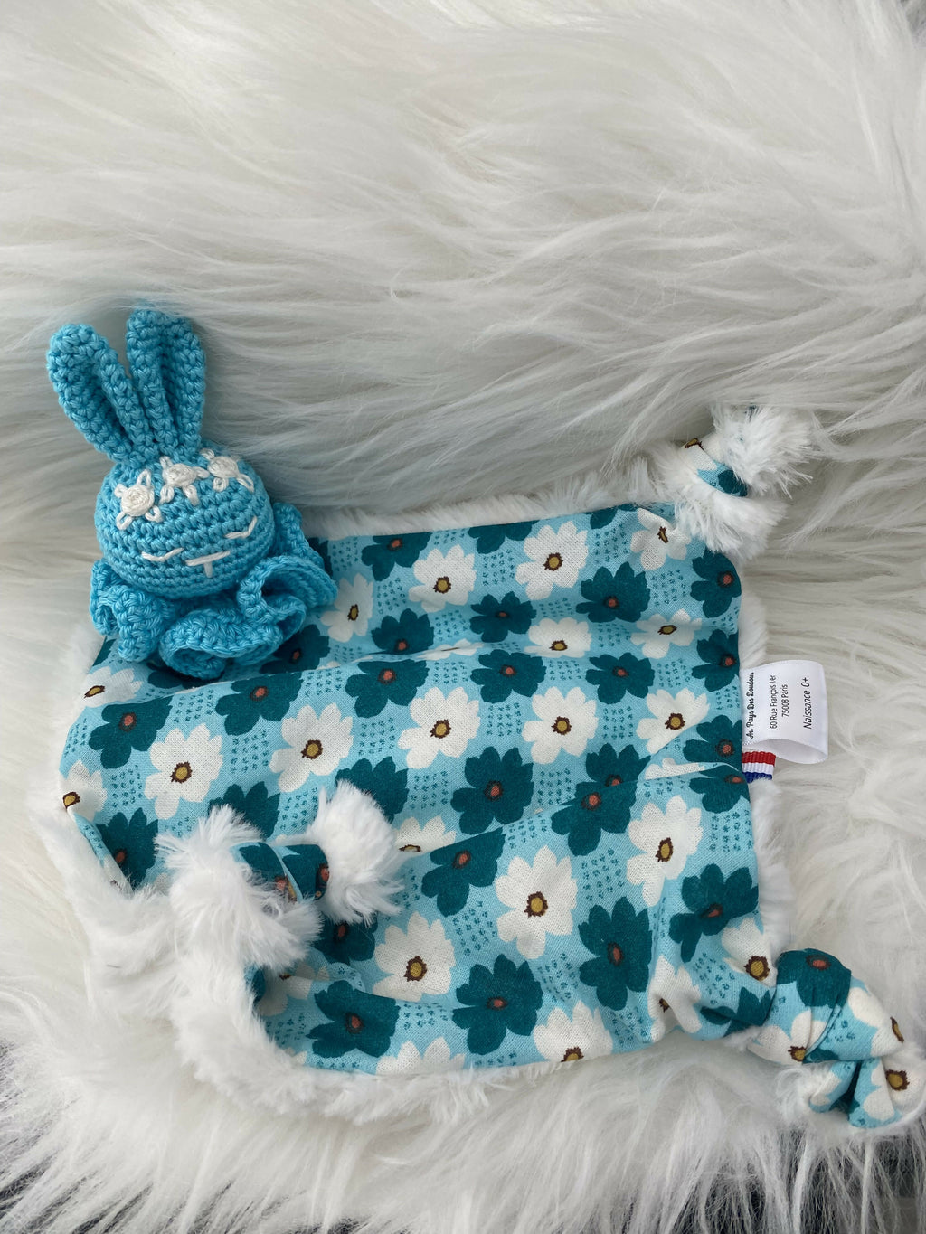 LAPIN VINTAGE BLEU3