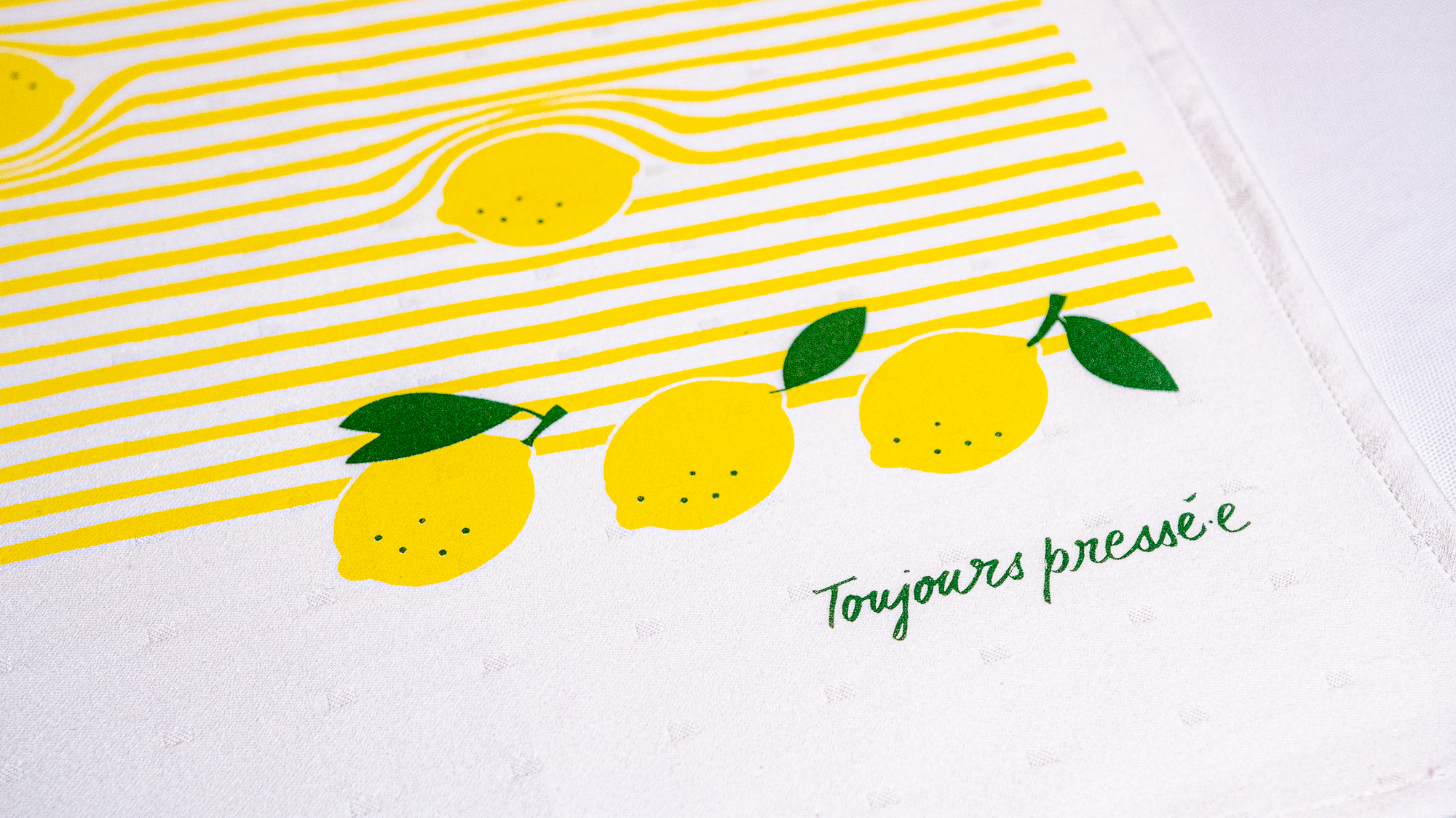 La serviette « citron pressé.e » jaune