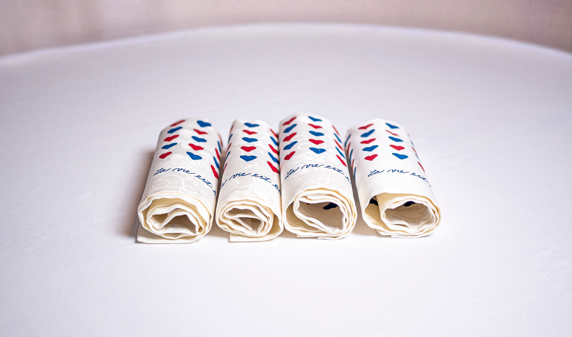 Coffret de 2 serviettes de table - La Serviette de Table - Linge de table - "La vie est belle"