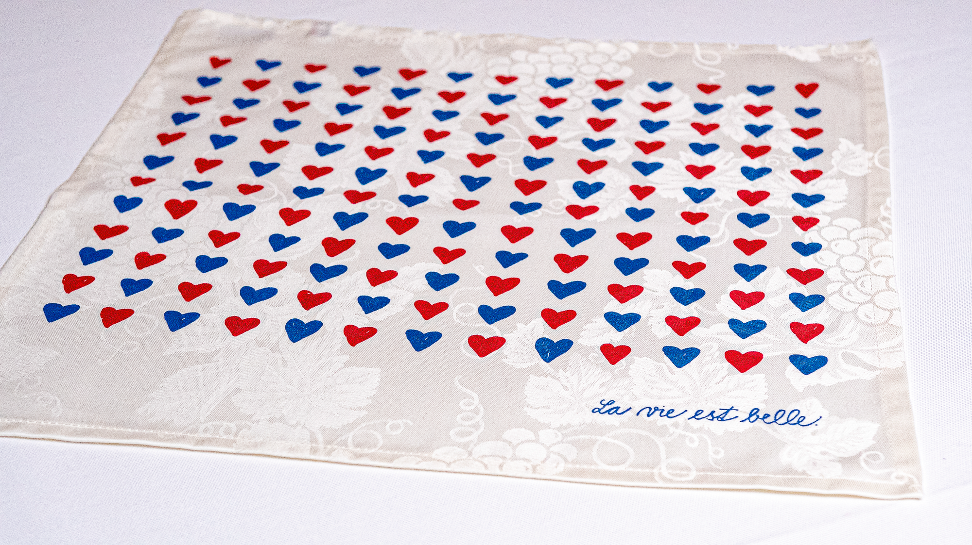 Coffret de 4 serviettes de table - La Serviette de Table - Linge de table - "La vie est belle"