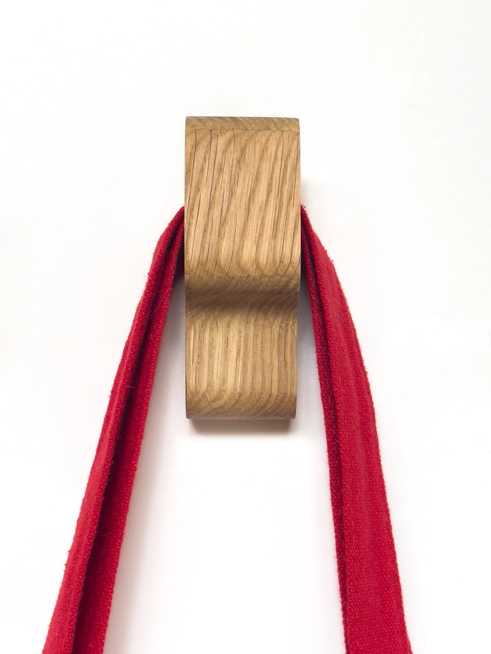 Patère Virgule en chêne massif 