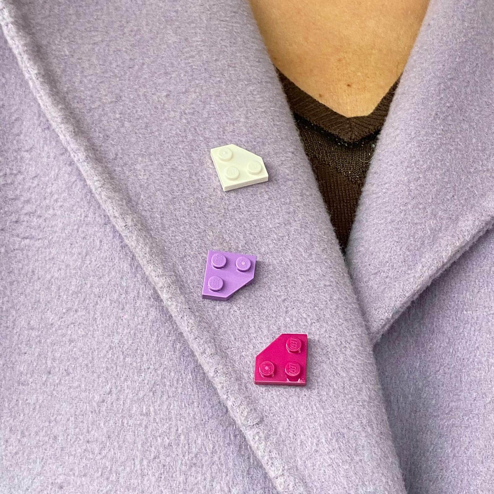 Pin's - Les Collectionneuses - Brique Lego 2x2