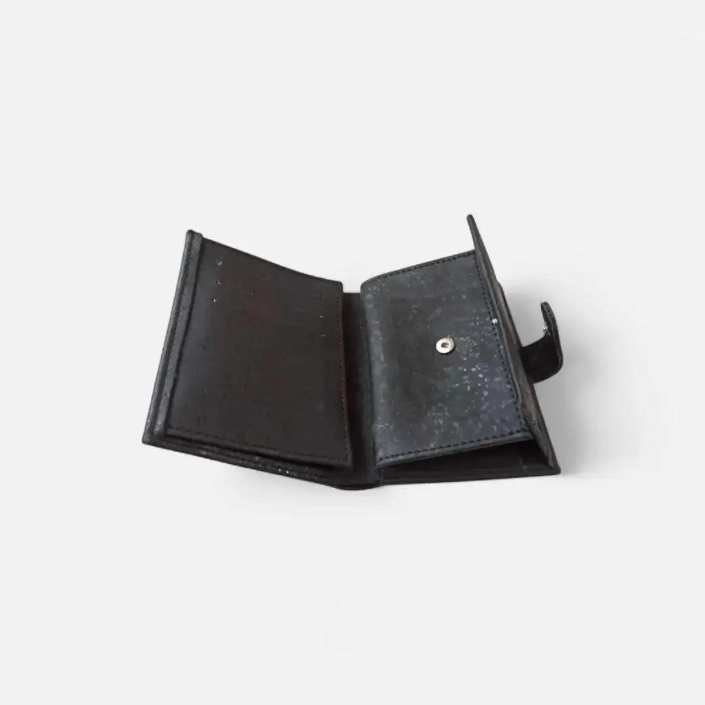 Portefeuille vegan en liège vertical avec volet, Noha  Karmyliege