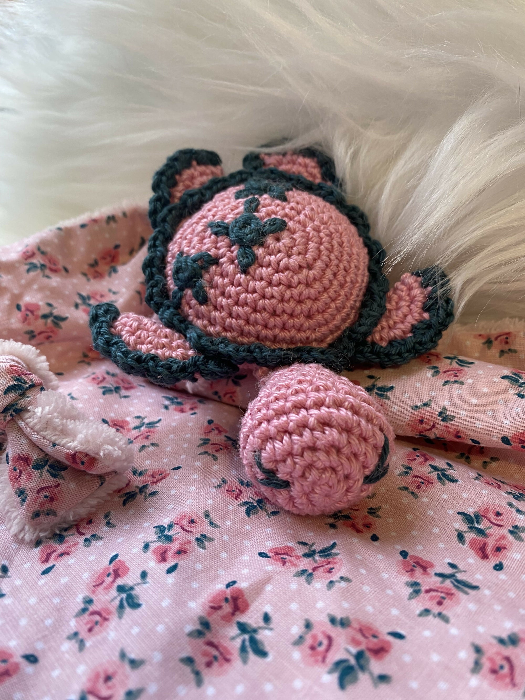 DOUDOU TORTUE ROSE FLEURS1